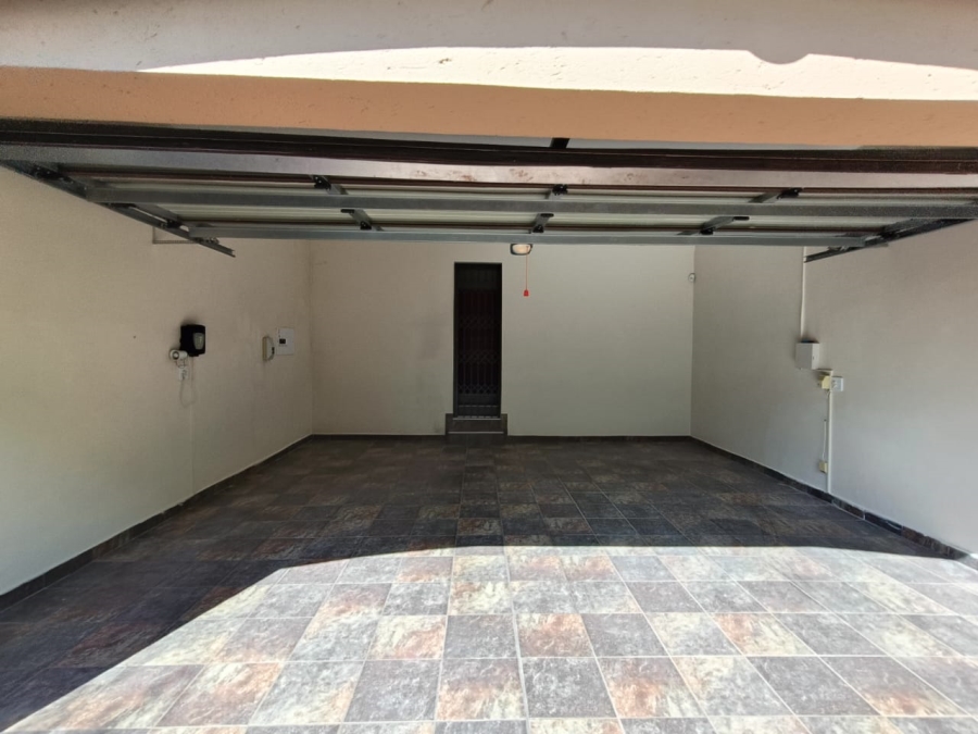 4 Bedroom Property for Sale in Boschdal North West